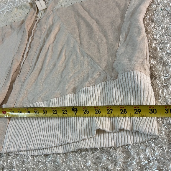 Anthropologie Ivory color oversized cardigan size xs - Picture 9 of 16